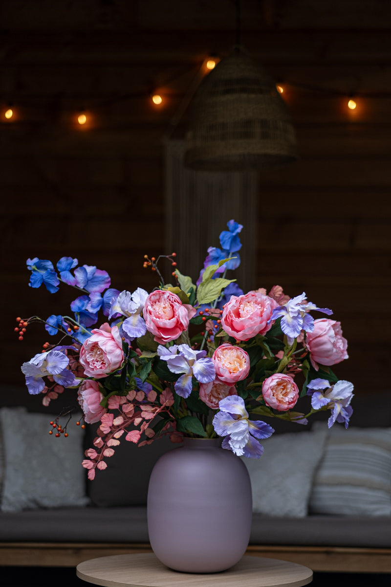 Boeket Anfora zijden bloemstuk close-up