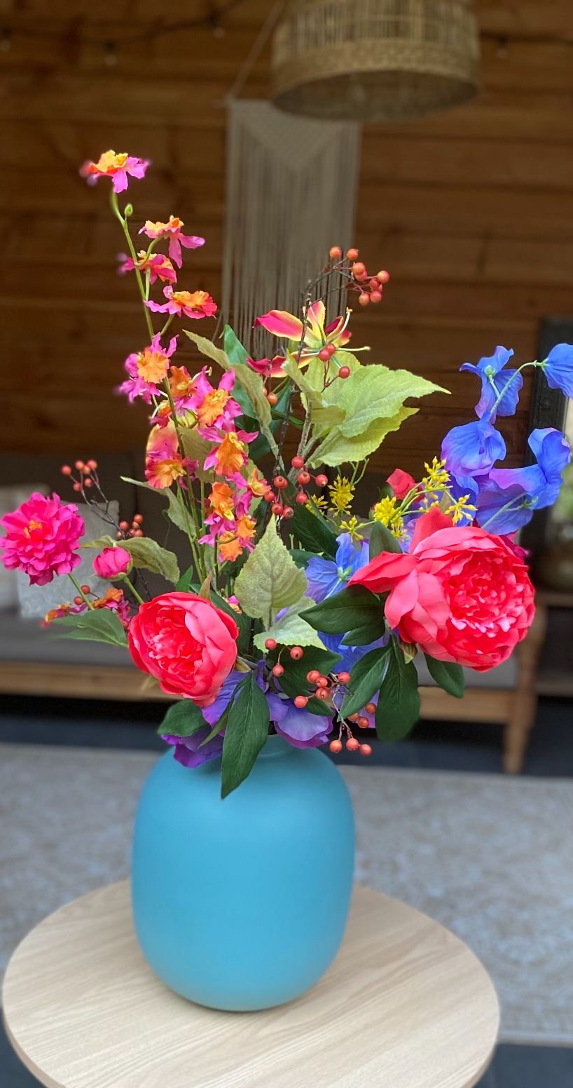 Boeket Llonga zijden bloemstuk close-up